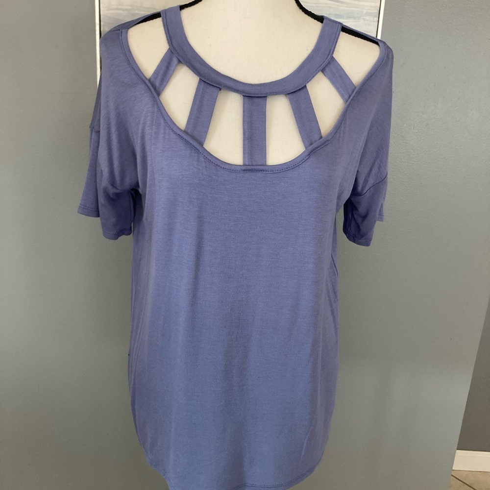 NWT Bibi open neckline T-shirt. Apricot Lane
